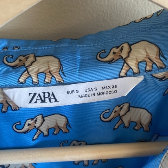 ZARA Baby Blue Elephant Print Button Down Long Sleeve Blouse Size Small - Picture 5 of 13